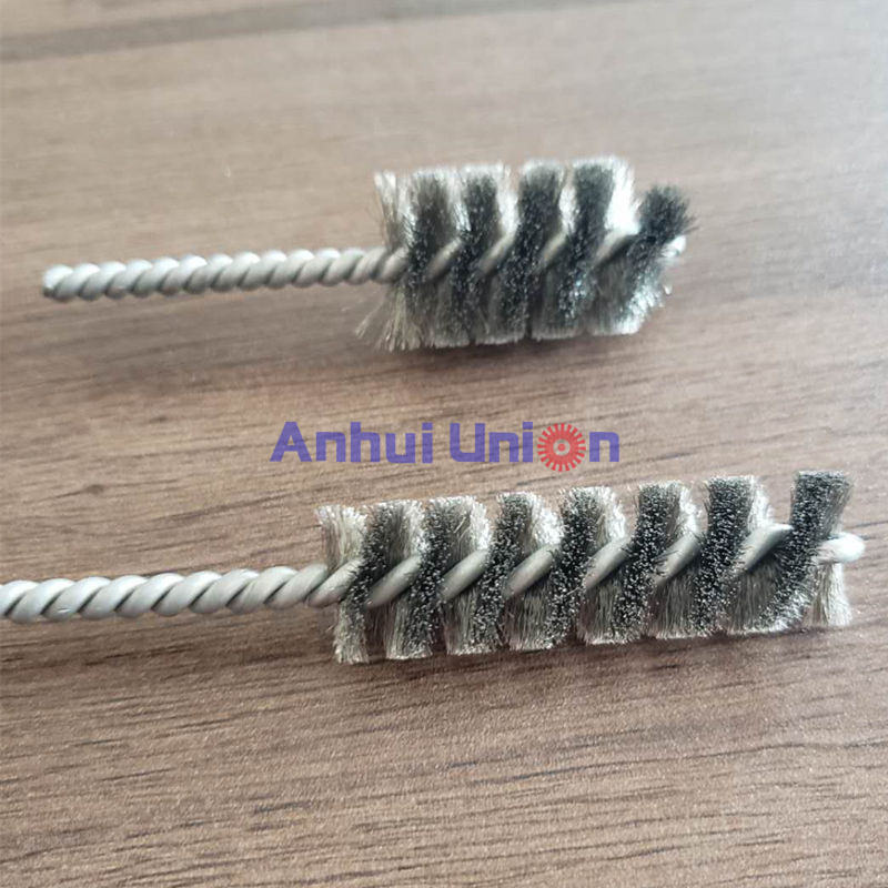 Industrial Twisted In Wire Cleaning Tube Brush Manufacturer & Supplier