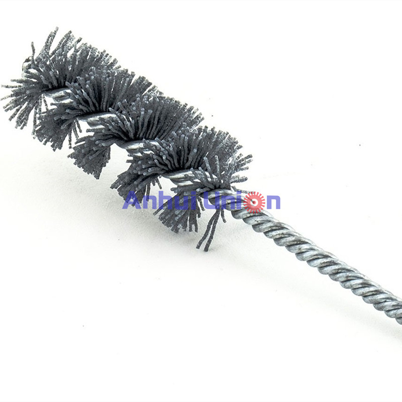 Industrial Twisted In Wire Cleaning Tube Brush Manufacturer & Supplier