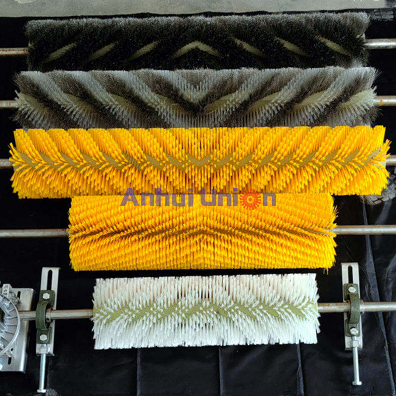 Conveyor Belt Cleaning Cylindrical Roller Brush Manufacturer & Supplier