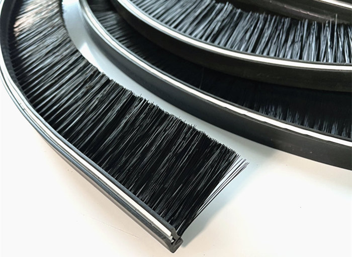 The Ultimate Guide to Choosing the Right Heavy Duty Brush Seal for Your