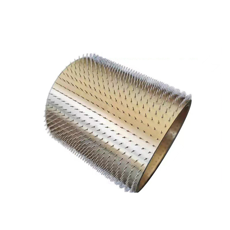Nonwoven needle roller